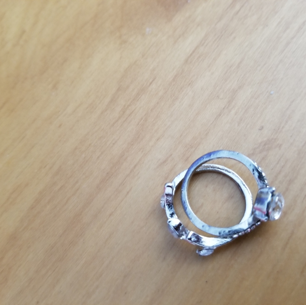 Ring - Picture 5 of 5